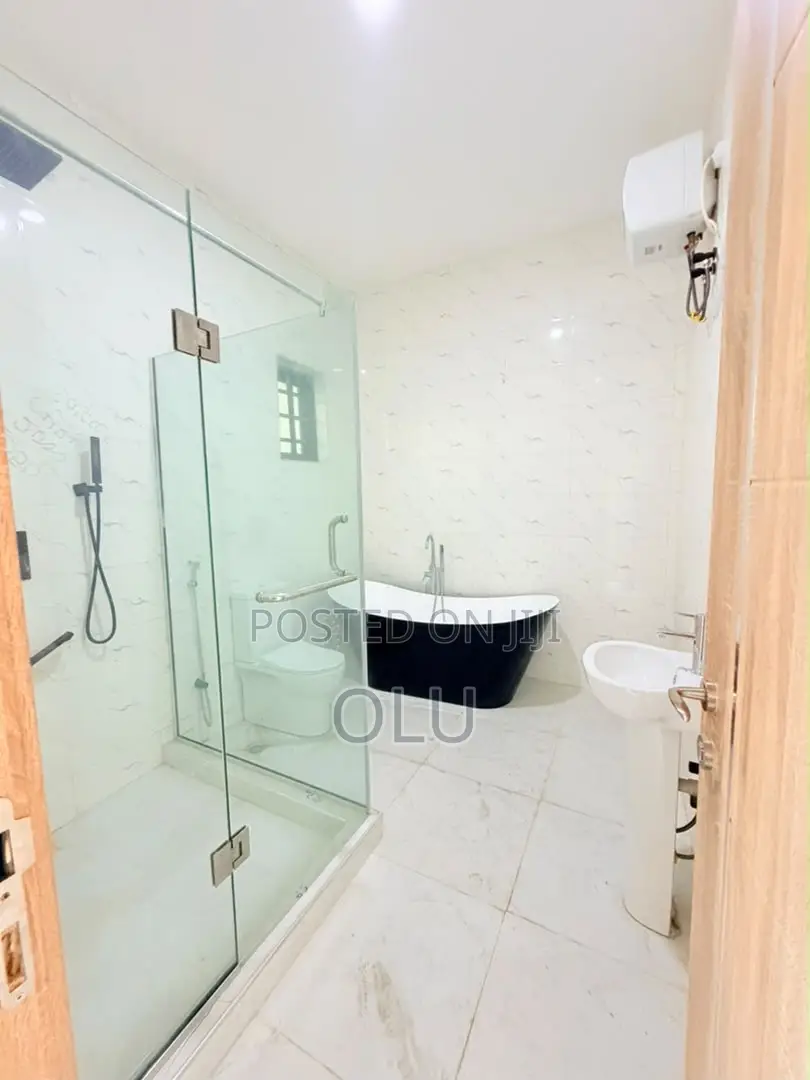 Furnished 5bdrm Duplex in Magodo Gra Ph2 for sale in GRA Phase 2 Shangisha