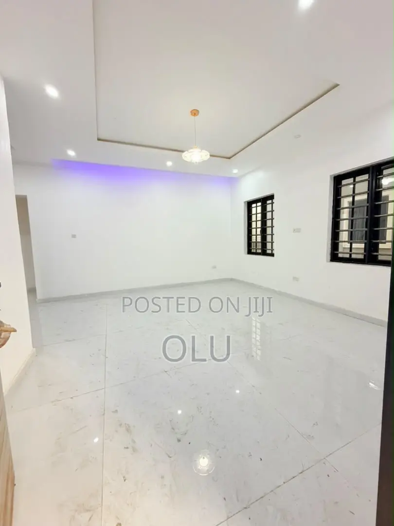 Furnished 5bdrm Duplex in Magodo Gra Ph2 for sale in GRA Phase 2 Shangisha