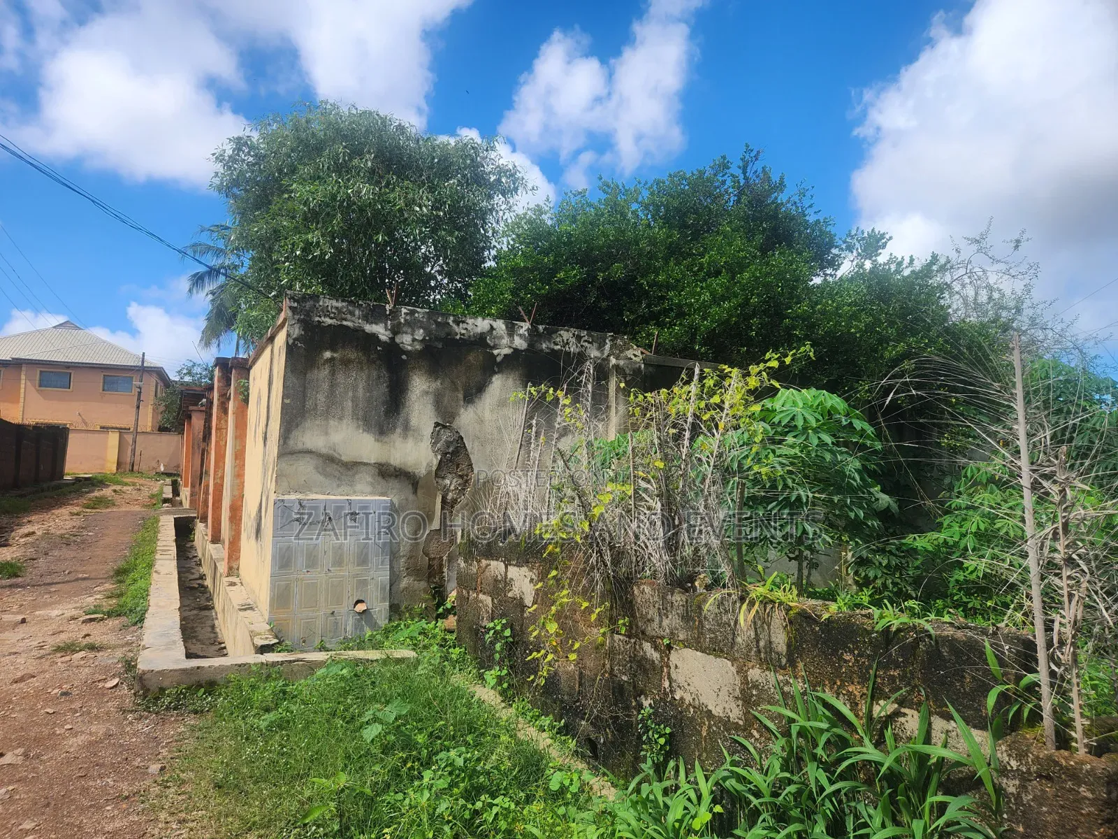 1300m2 Land for Sale at Oloruntedo Estate Near Akuru Off Akala Express in Akala Express