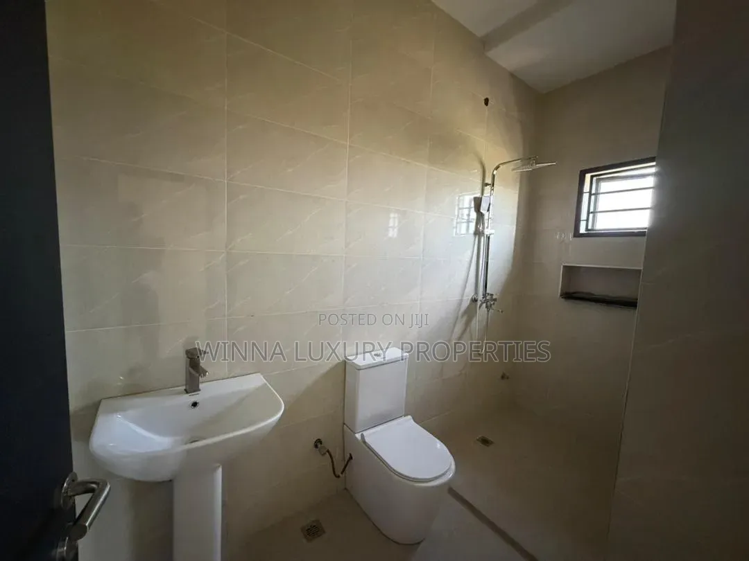 3bdrm Apartment in River Park Estate, Lugbe District for rent in Lugbe District