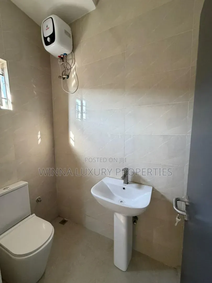 3bdrm Apartment in River Park Estate, Lugbe District for rent in Lugbe District