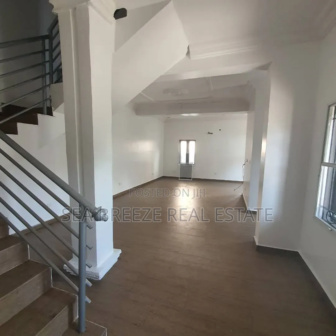3bdrm Duplex in Lekki Agungi for sale in Agungi