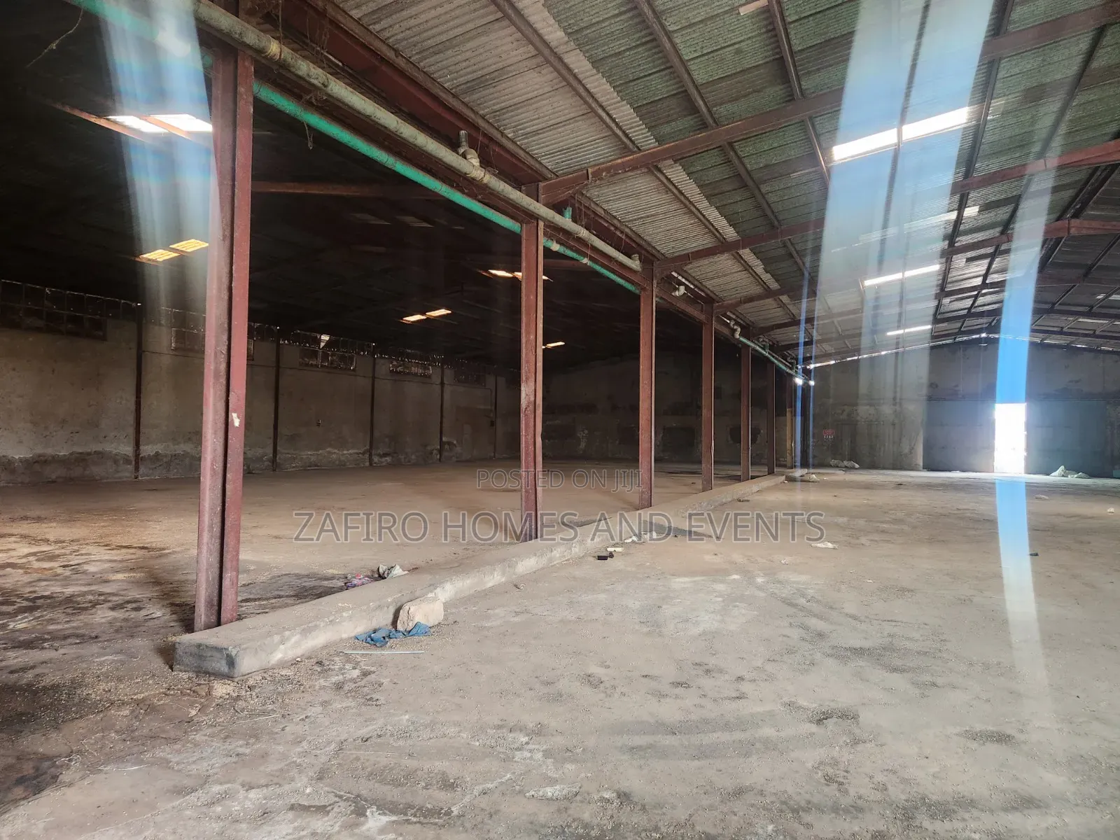 2000m2 Warehouse on New Garage-Toll Gate Rd Off Lagos IbExp for Lease in Odo Ona