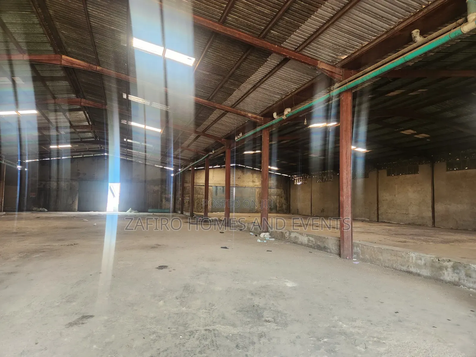 2000m2 Warehouse on New Garage-Toll Gate Rd Off Lagos IbExp for Lease in Odo Ona