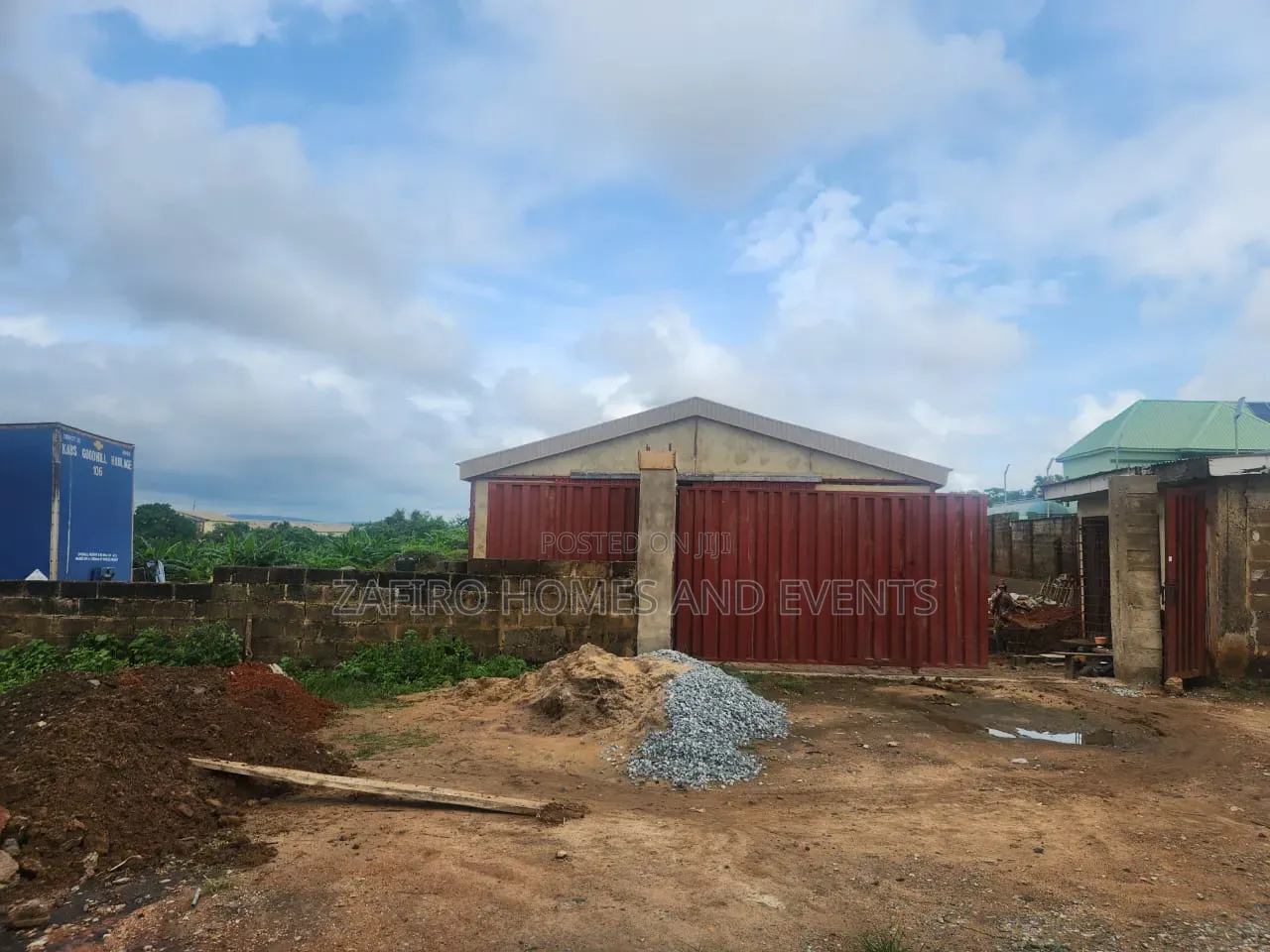 1000m2 Warehouse on Lagos Ibadan Expressway Near Toll Gate for Lease in Odo Ona