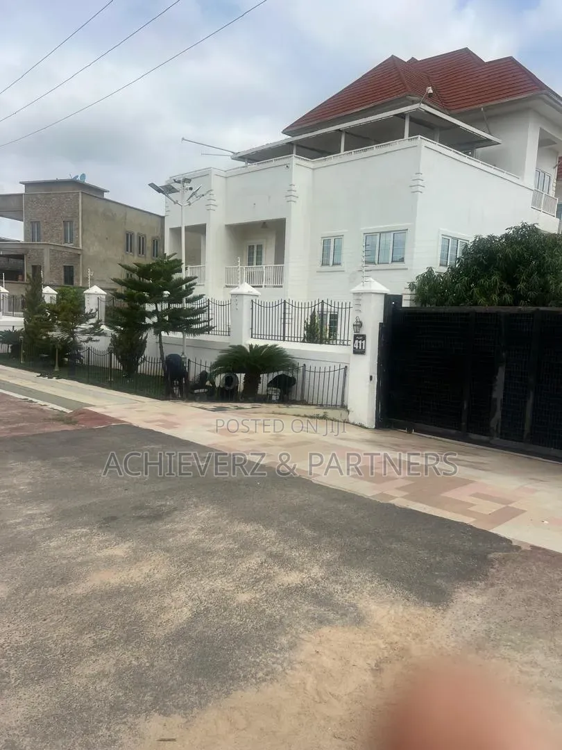 5bdrm Duplex in Kado for rent in Kado