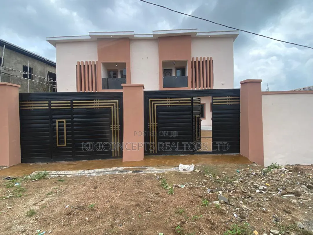 4bdrm Duplex in Okebadan Estate, Ibadan for sale in Ibadan