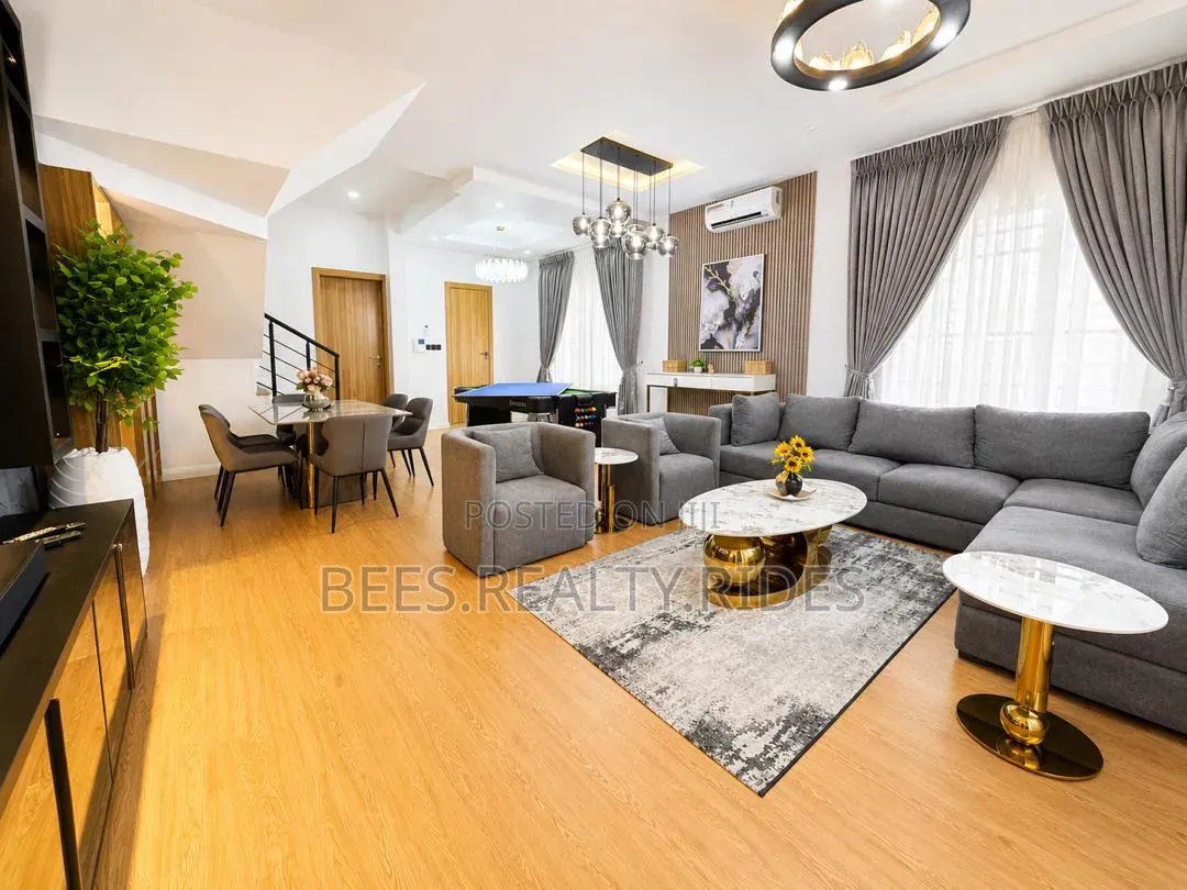 Luxury 3BRM Terrace Duplex With a PS5, Snooker and Tennis Table in Lekki Phase 1