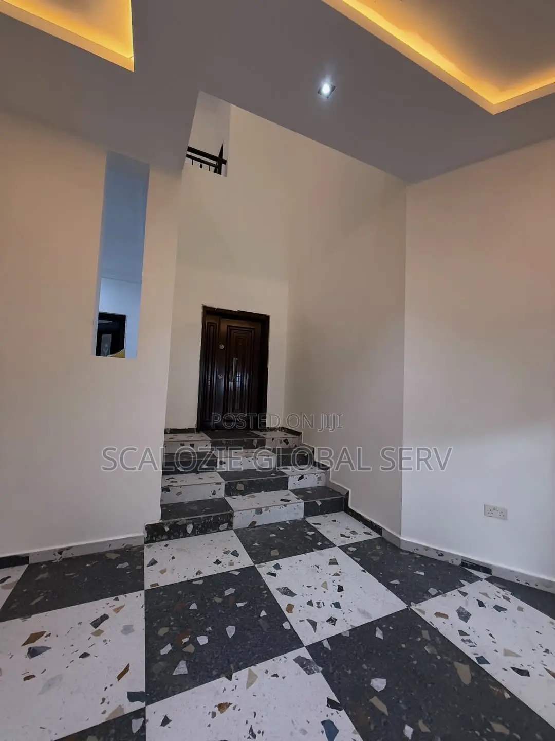 5bdrm Duplex in Circular Road, Woji for sale in Woji