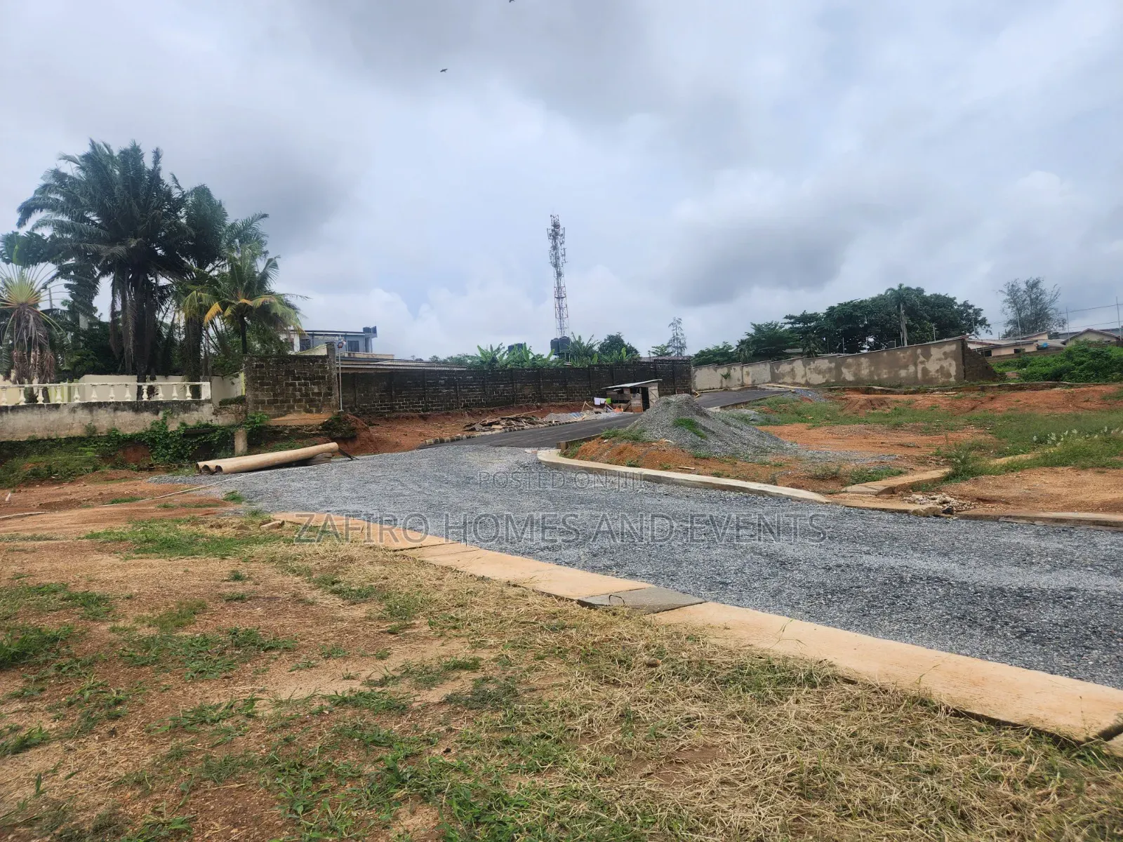 1000m2 500m2 Luxury Land in Iyaganku GRA, for Sale in Iyanganku