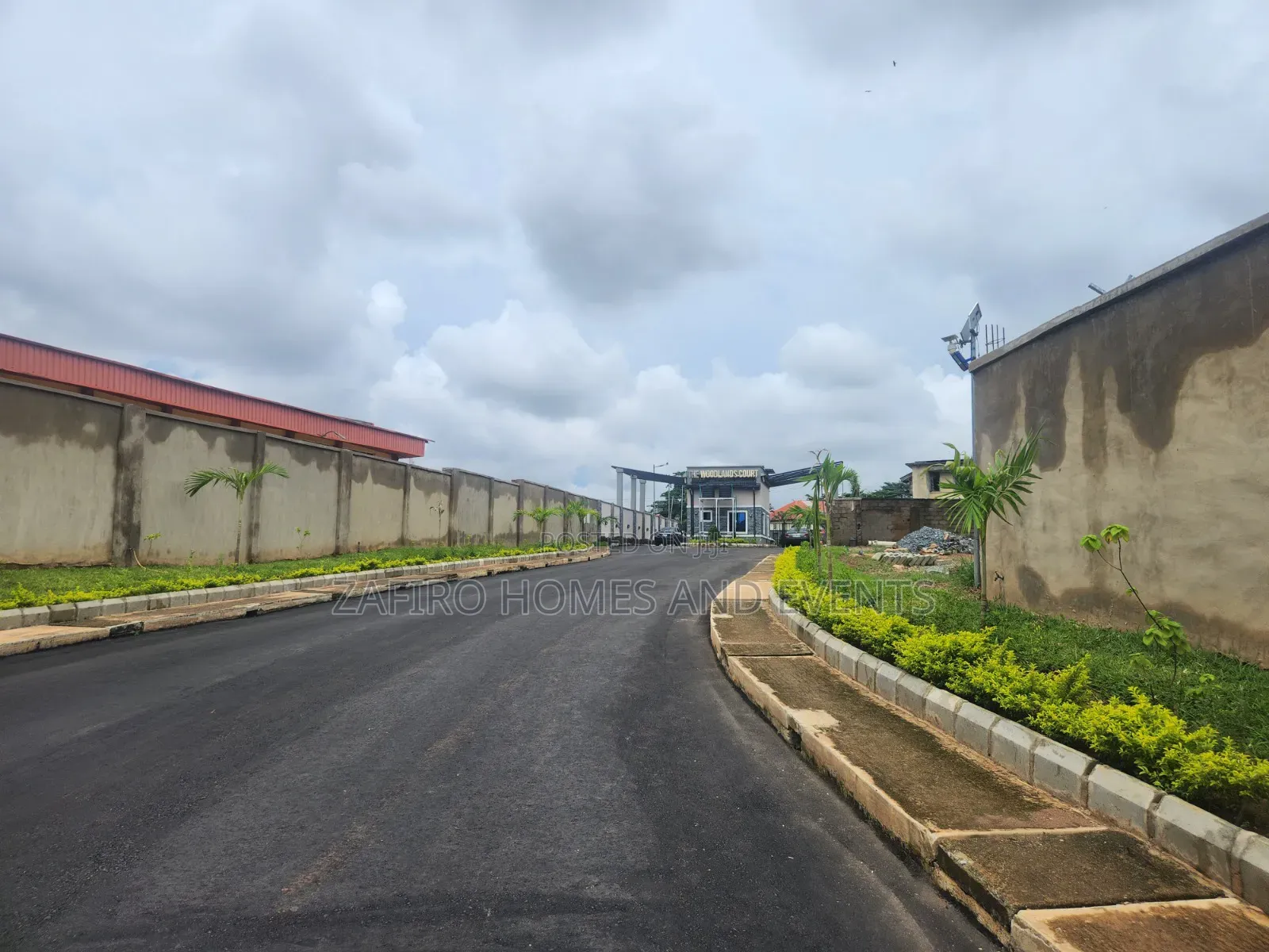 1000m2 500m2 Luxury Land in Iyaganku GRA, for Sale in Iyanganku