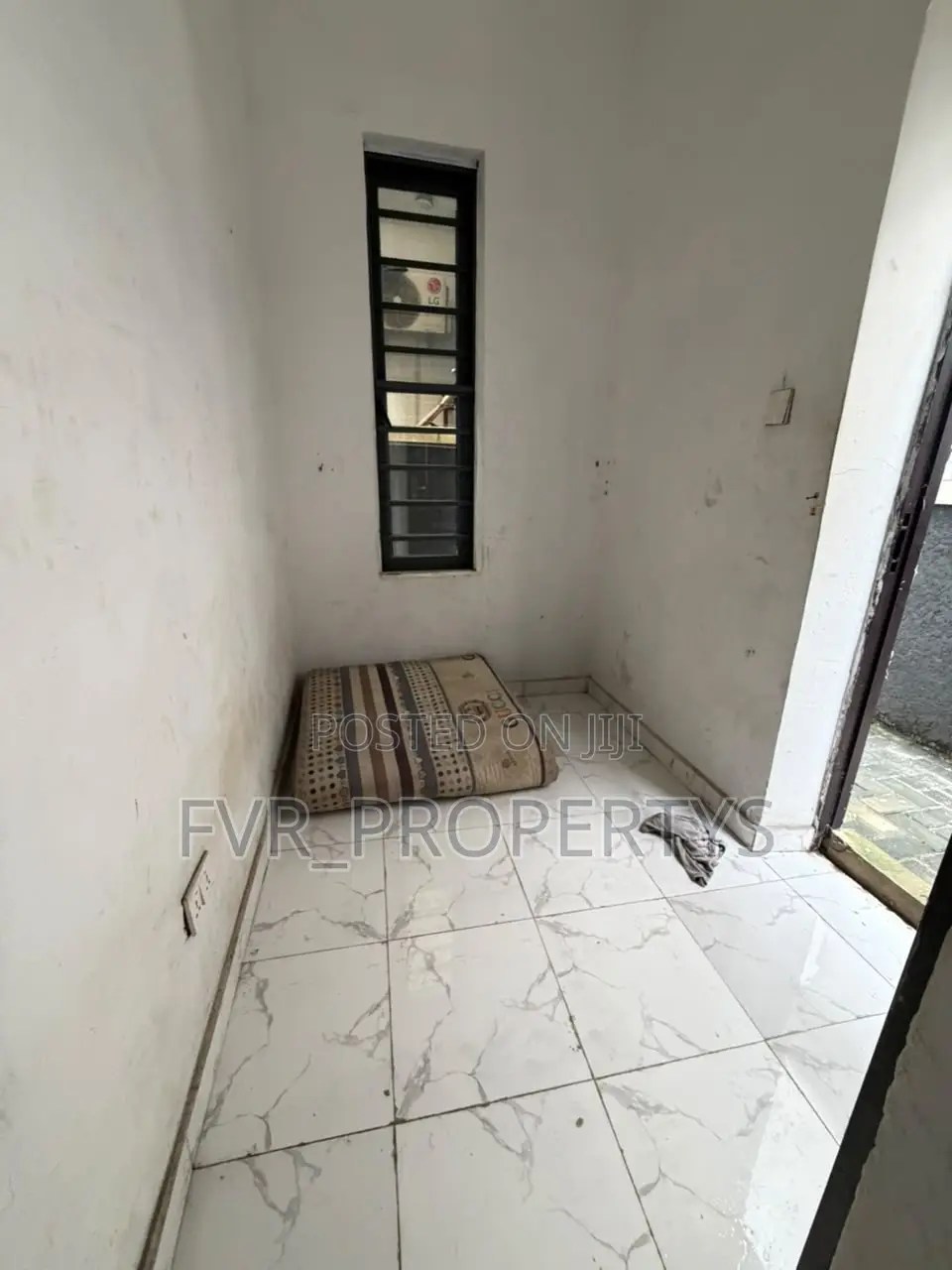 1bdrm Shared Apartment in Ocean Harbor, Lekki for rent in Lekki