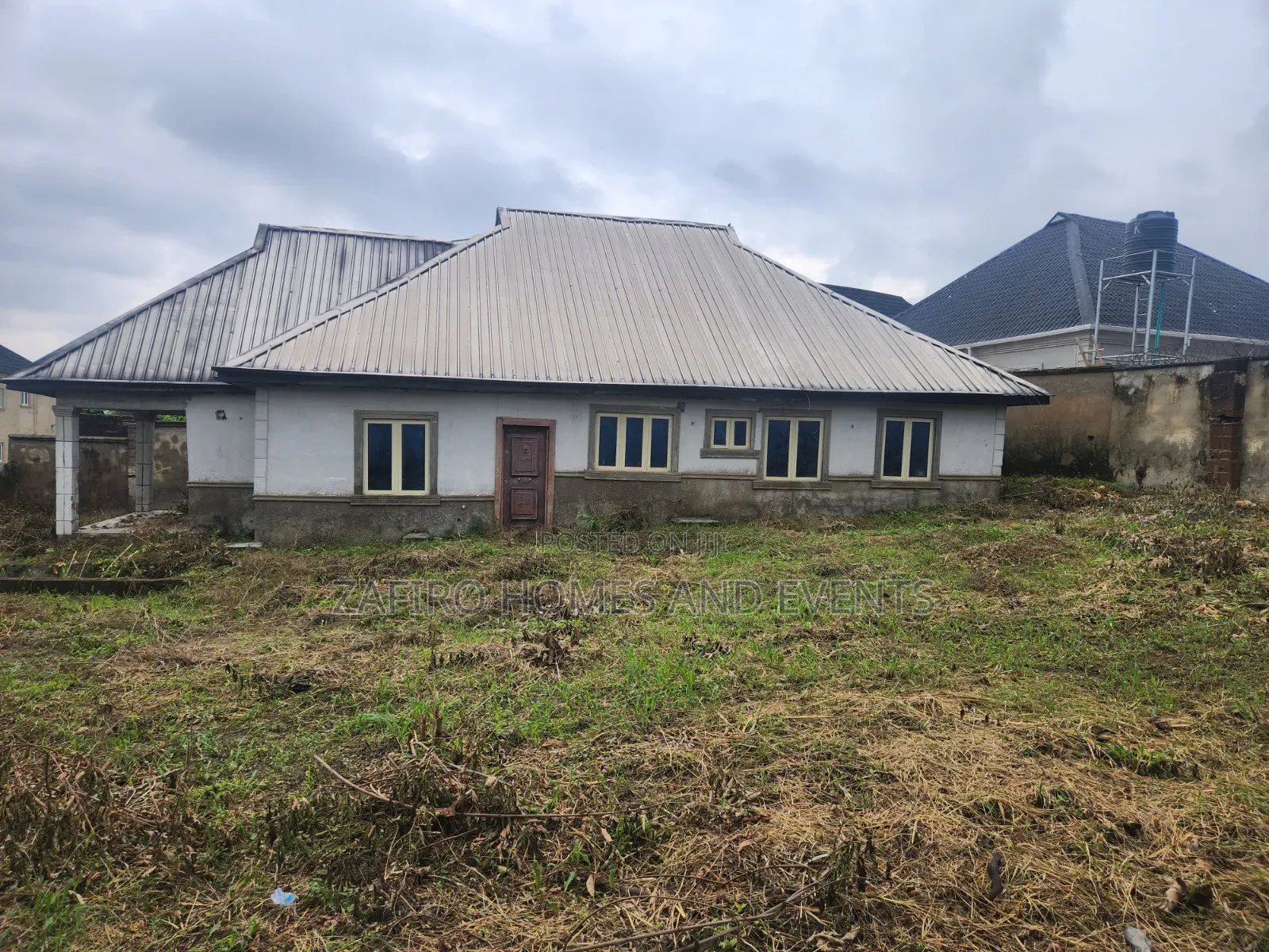 3bdrm Bungalow in Alaaka, Elebu Off for sale in Akala Express