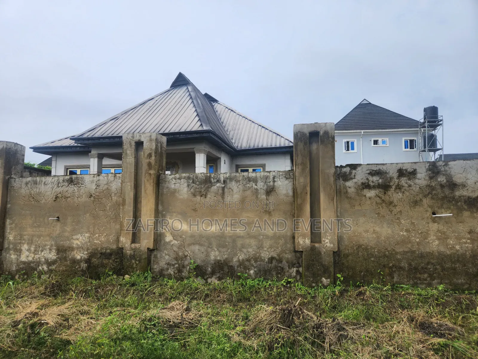 3bdrm Bungalow in Alaaka, Elebu Off for sale in Akala Express