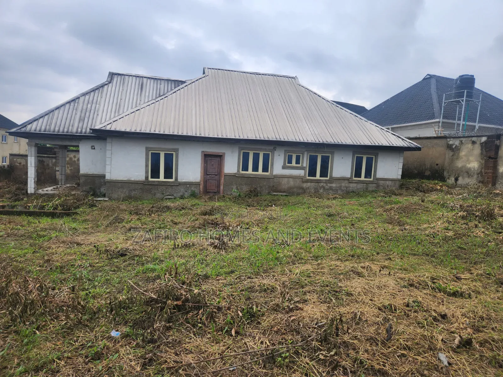 3bdrm Bungalow in Alaaka, Elebu Off for sale in Akala Express