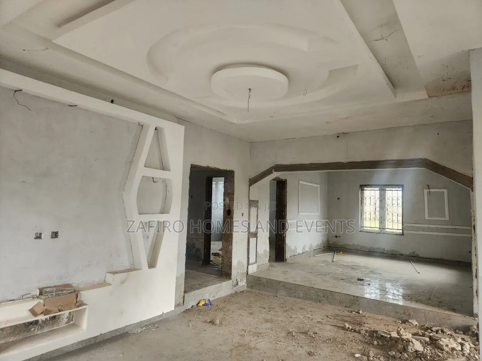 3bdrm Bungalow in Alaaka, Elebu Off for sale in Akala Express