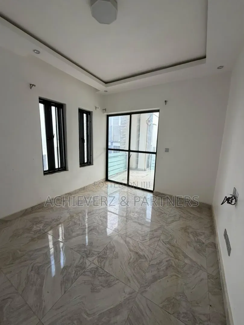 5bdrm Duplex in Guzape District for rent in Guzape District