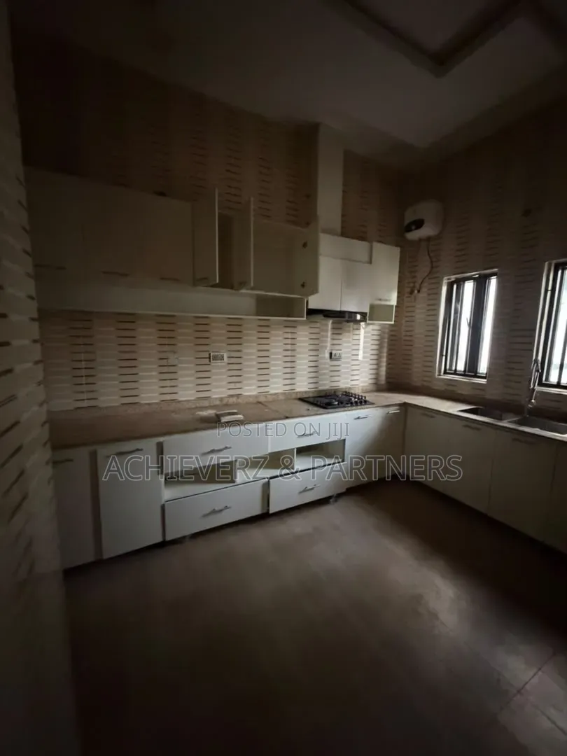 5bdrm Duplex in Guzape District for rent in Guzape District