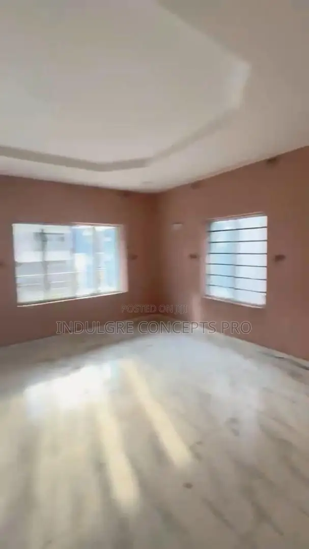 4bdrm Duplex in Pheight, Lugbe District for rent in Lugbe District