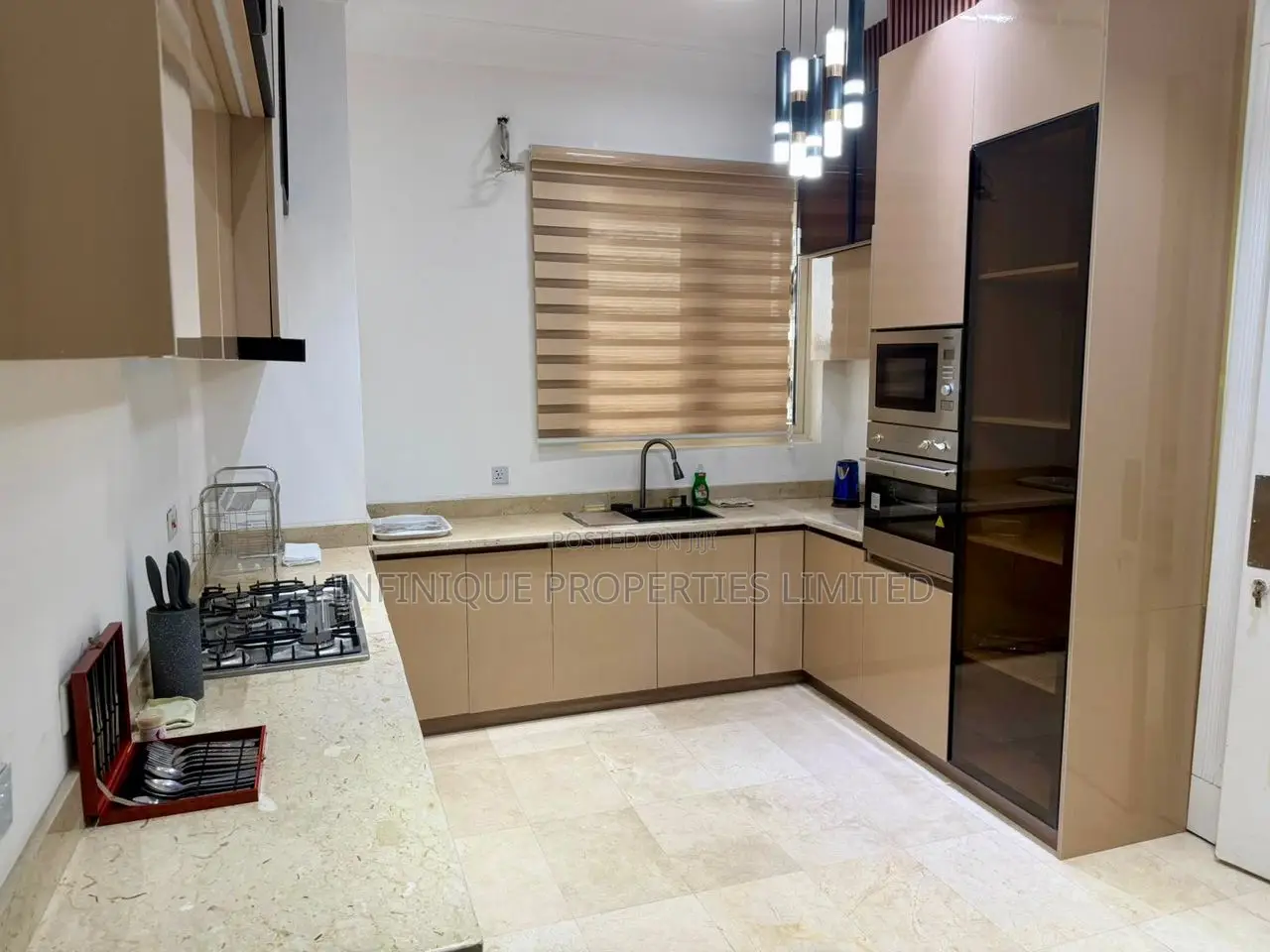 Furnished 4bdrm Apartment in Victoria Island for rent in Victoria Island