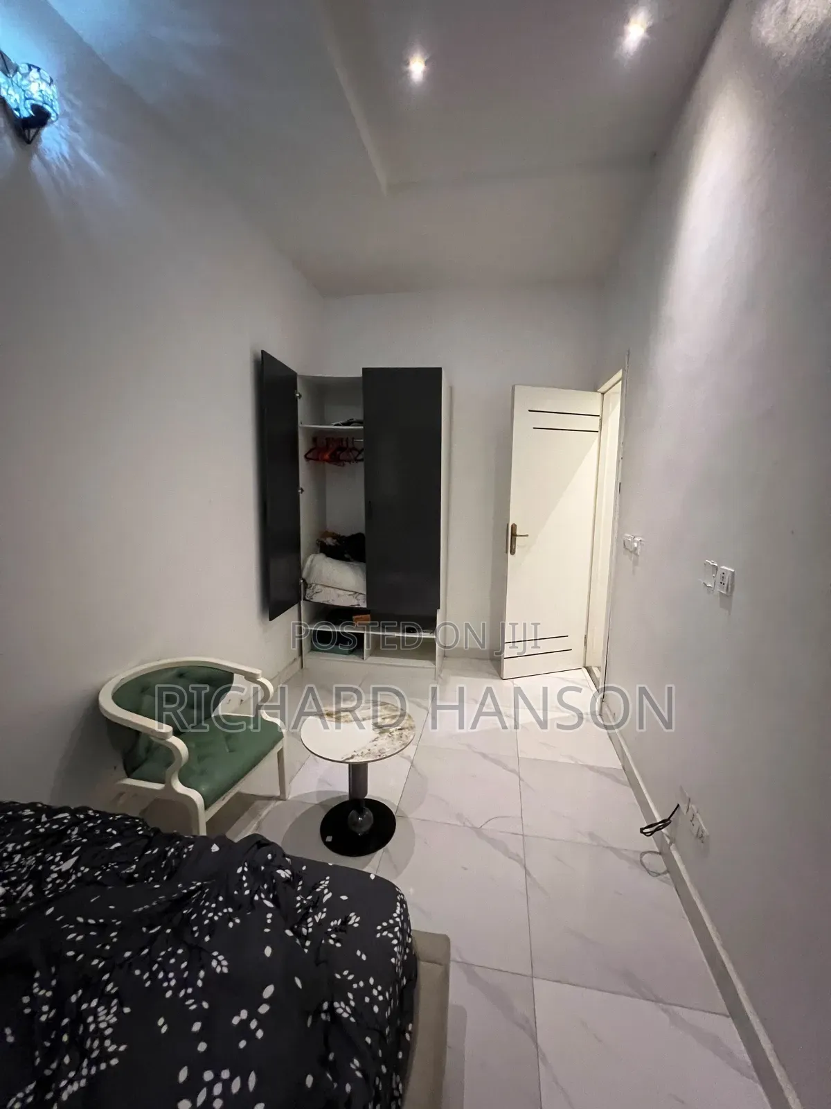 Furnished Mini Flat in In Orchid, Chevron for rent in Chevron
