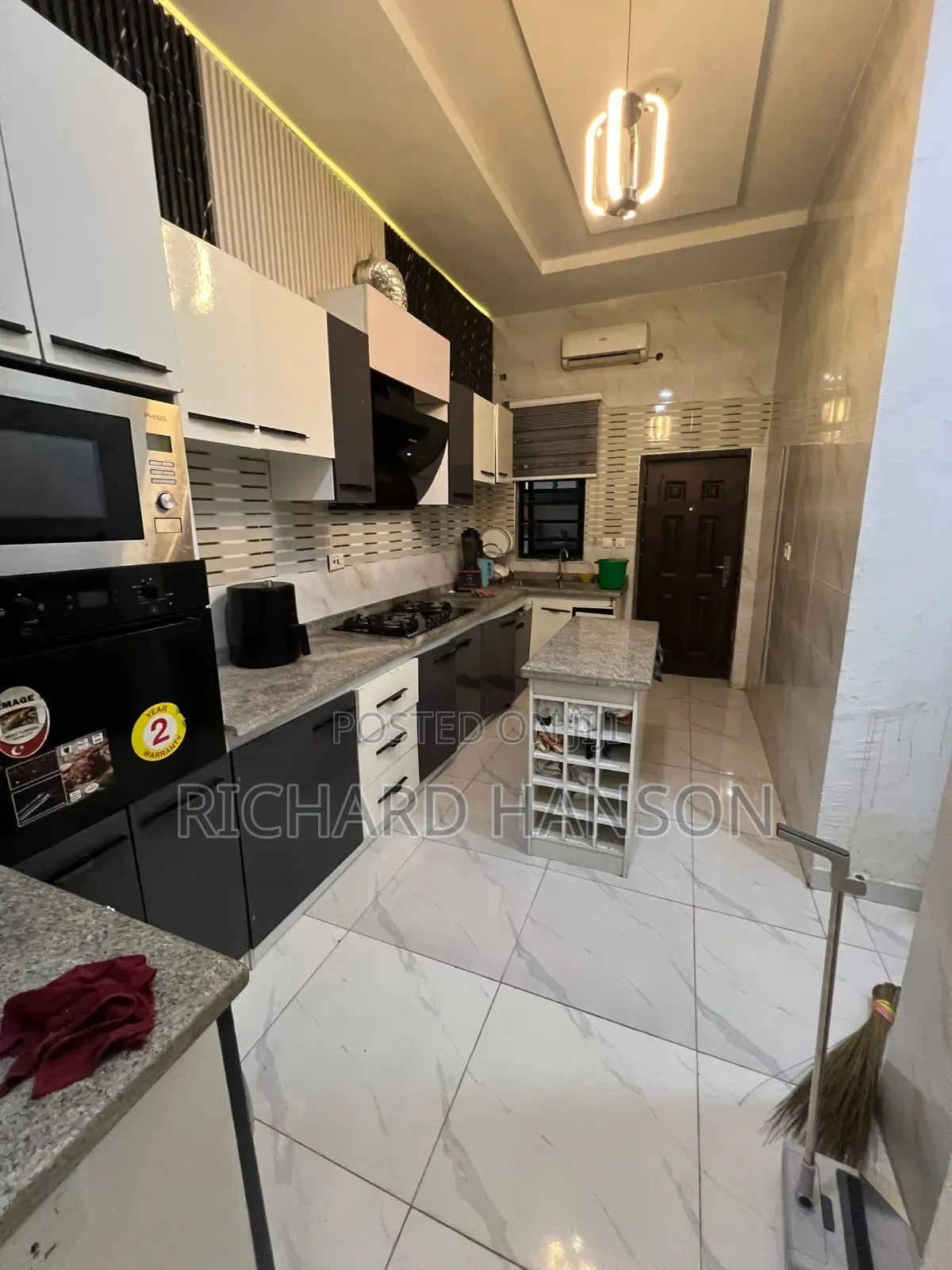 Furnished Mini Flat in In Orchid, Chevron for rent in Chevron
