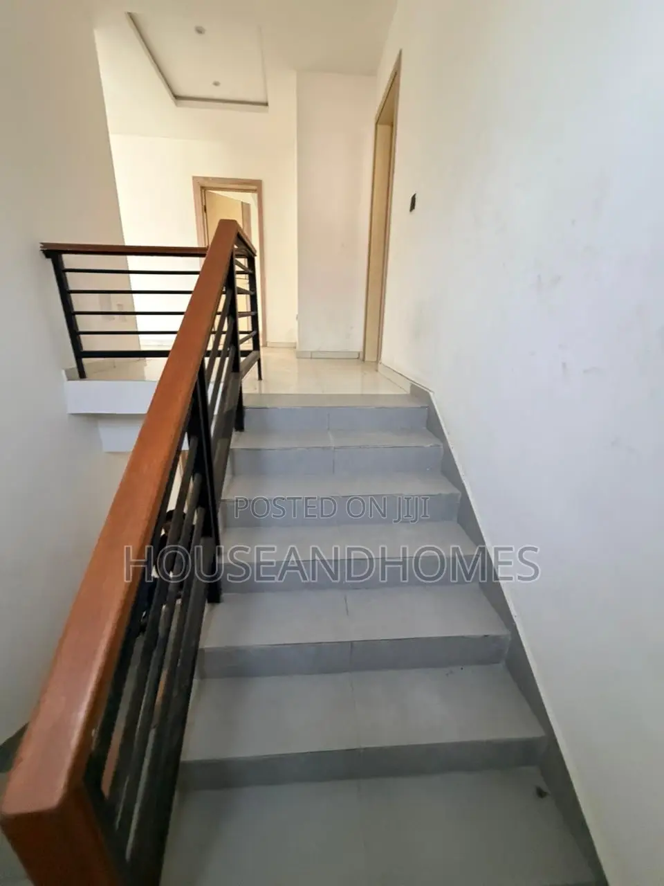 4bdrm Maisonette in Lekki Phase 1 for rent in Lekki Phase 1