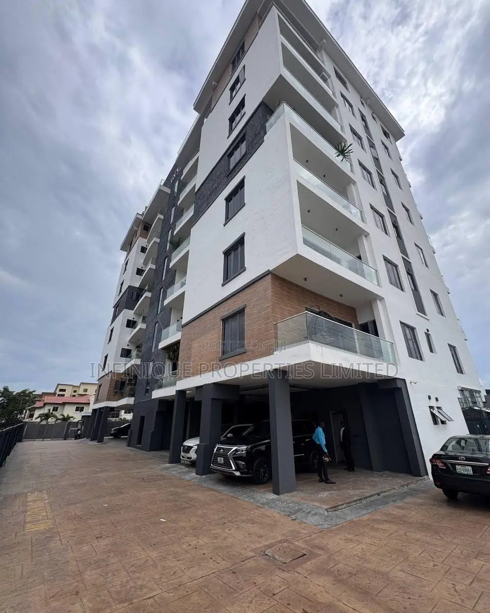 3bdrm Apartment in Lekki Phase 1 for rent in Lekki Phase 1