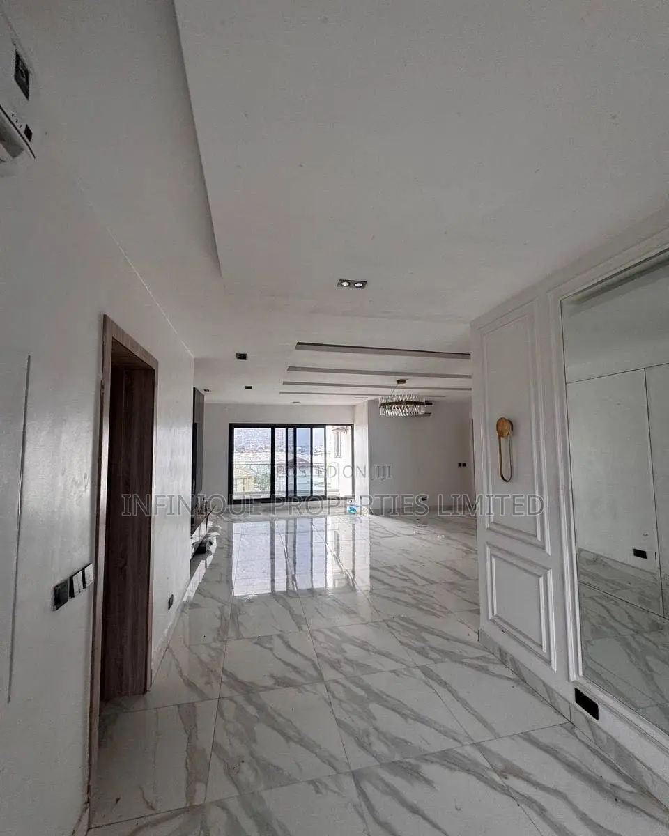 3bdrm Apartment in Lekki Phase 1 for rent in Lekki Phase 1