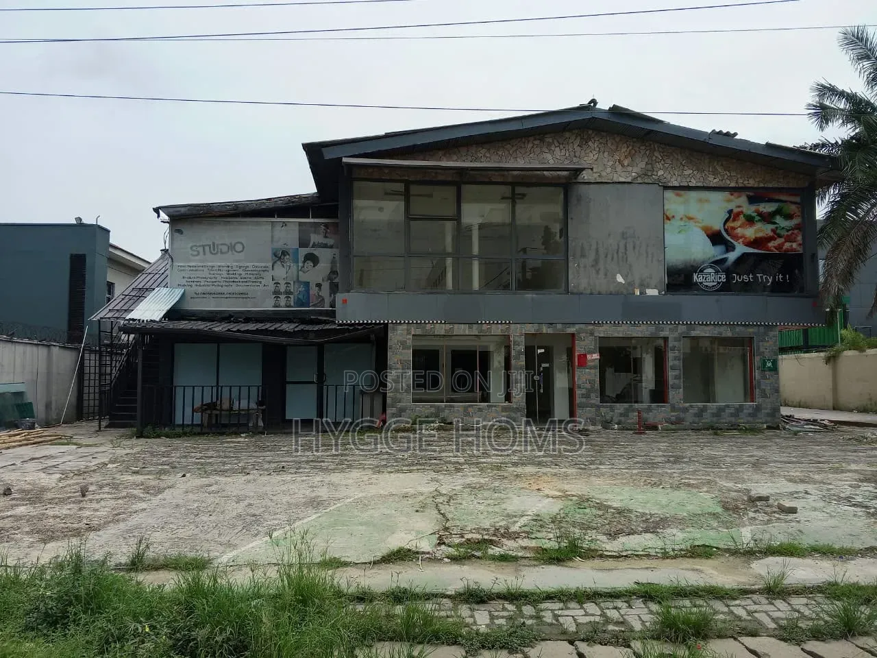 Standard Property Suitable for Lots of Commercial Activities Vi in Akin Adesola