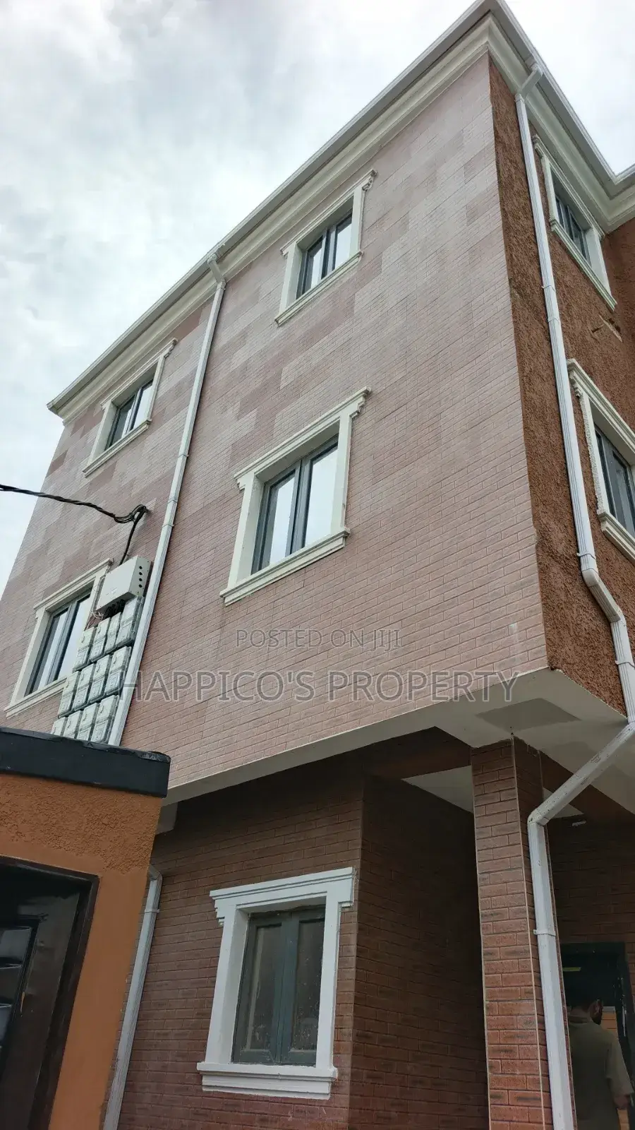 Mini Flat in Iwaya for rent in Iwaya