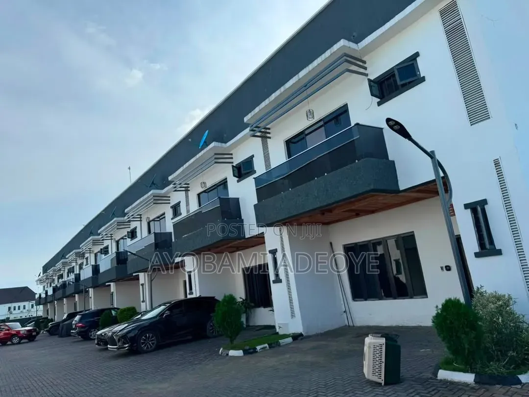 Furnished 4bdrm Duplex in Secure Estate, Osapa london for rent in Osapa london