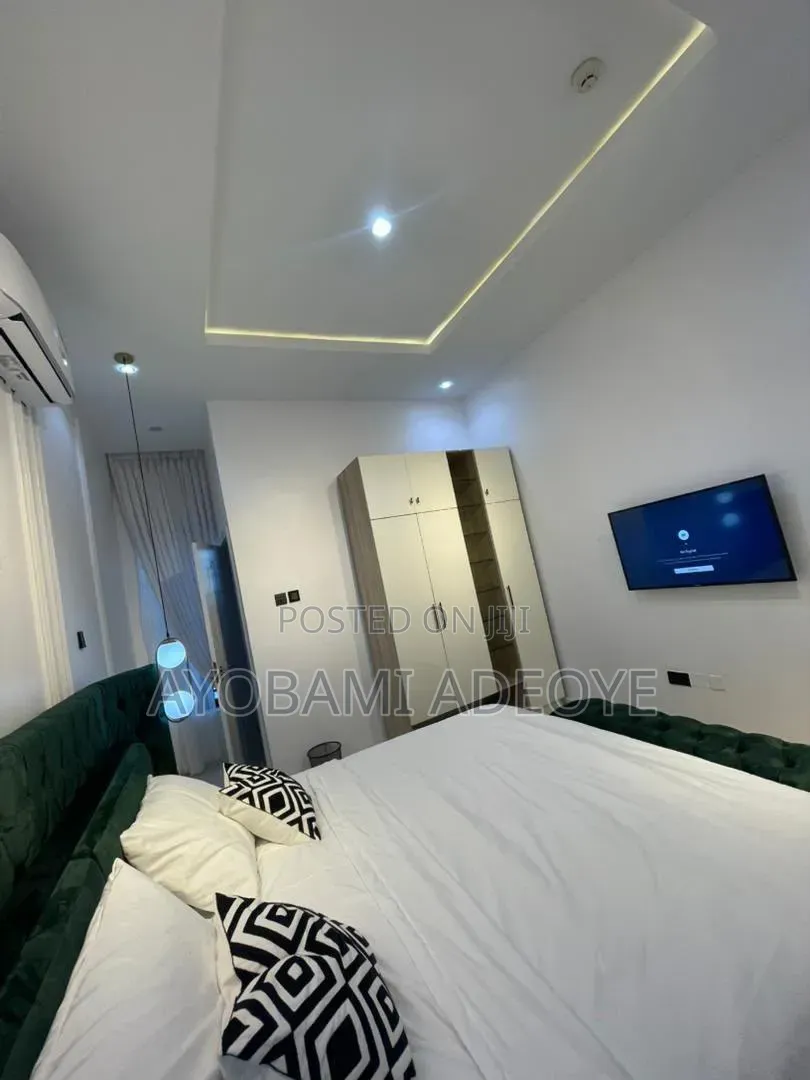 Furnished 4bdrm Duplex in Secure Estate, Osapa london for rent in Osapa london
