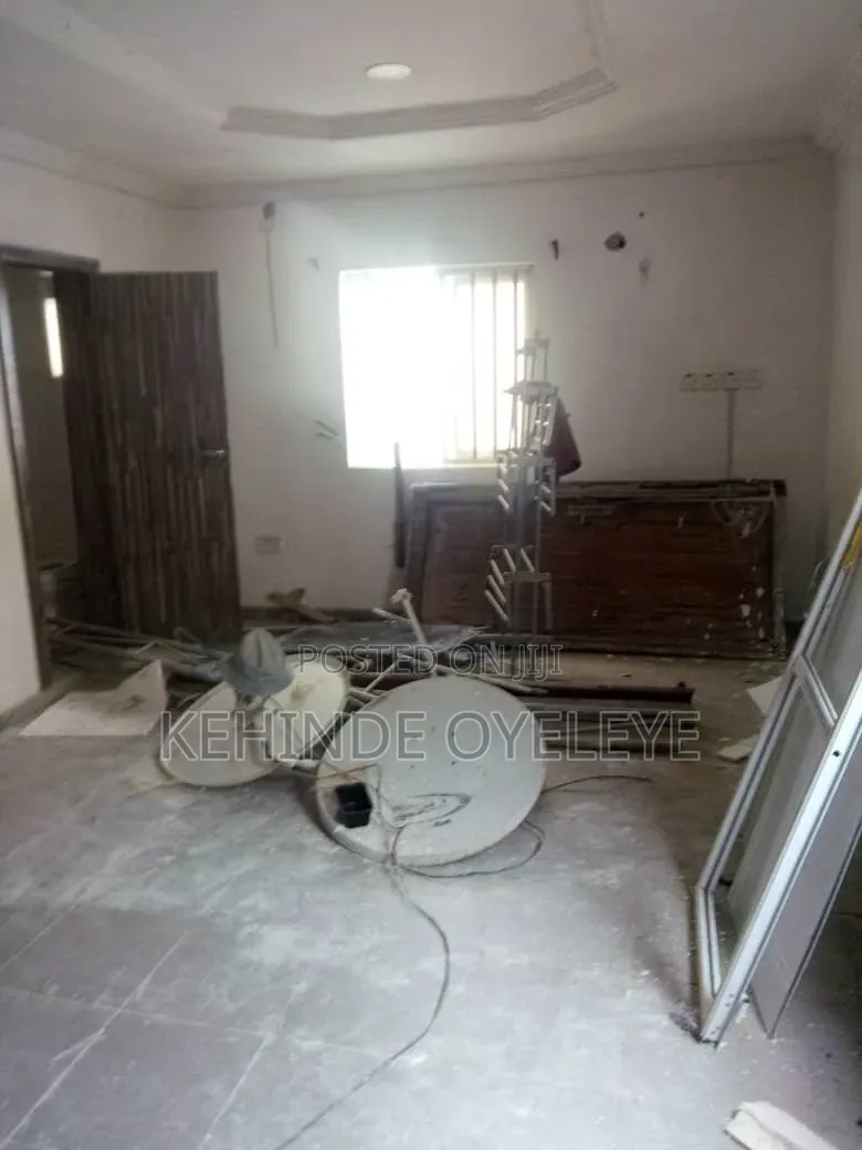 4bdrm House in Ilasan Estate for rent in Ilasan