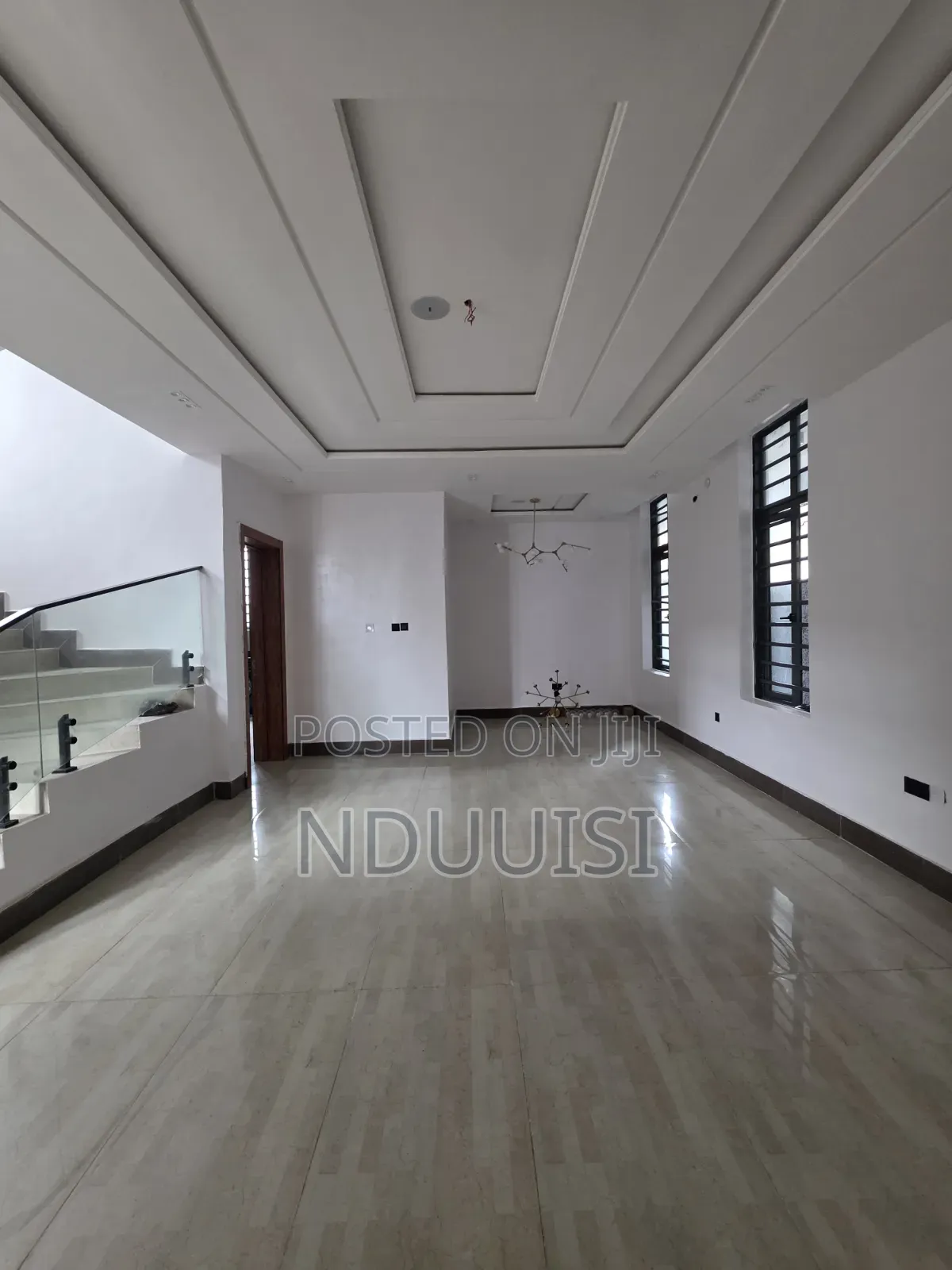 5bdrm Duplex in Lekki Phase 1 for sale in Lekki Phase 1