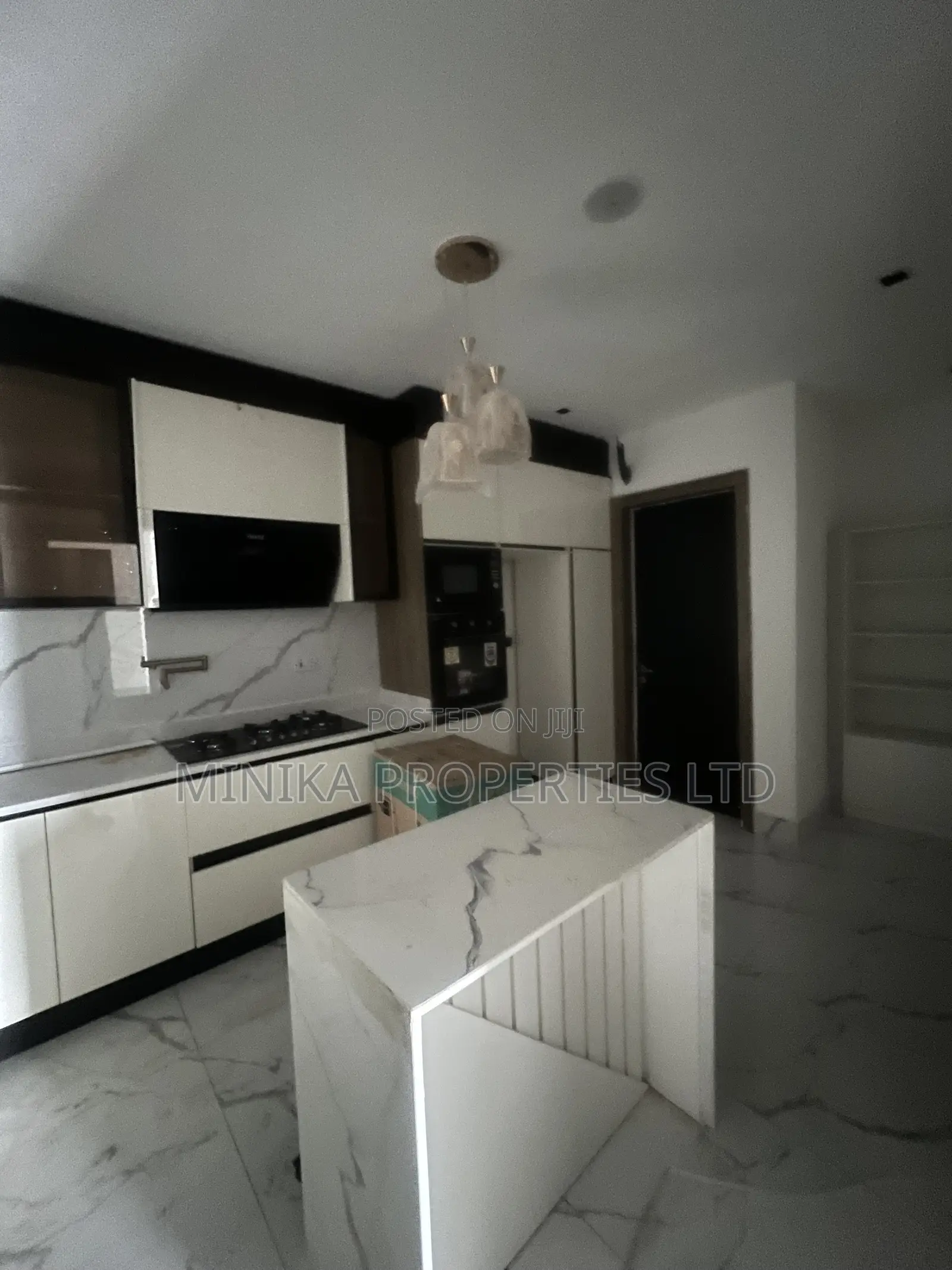 2bdrm Apartment in Phase 1 for sale in Lekki Phase 1