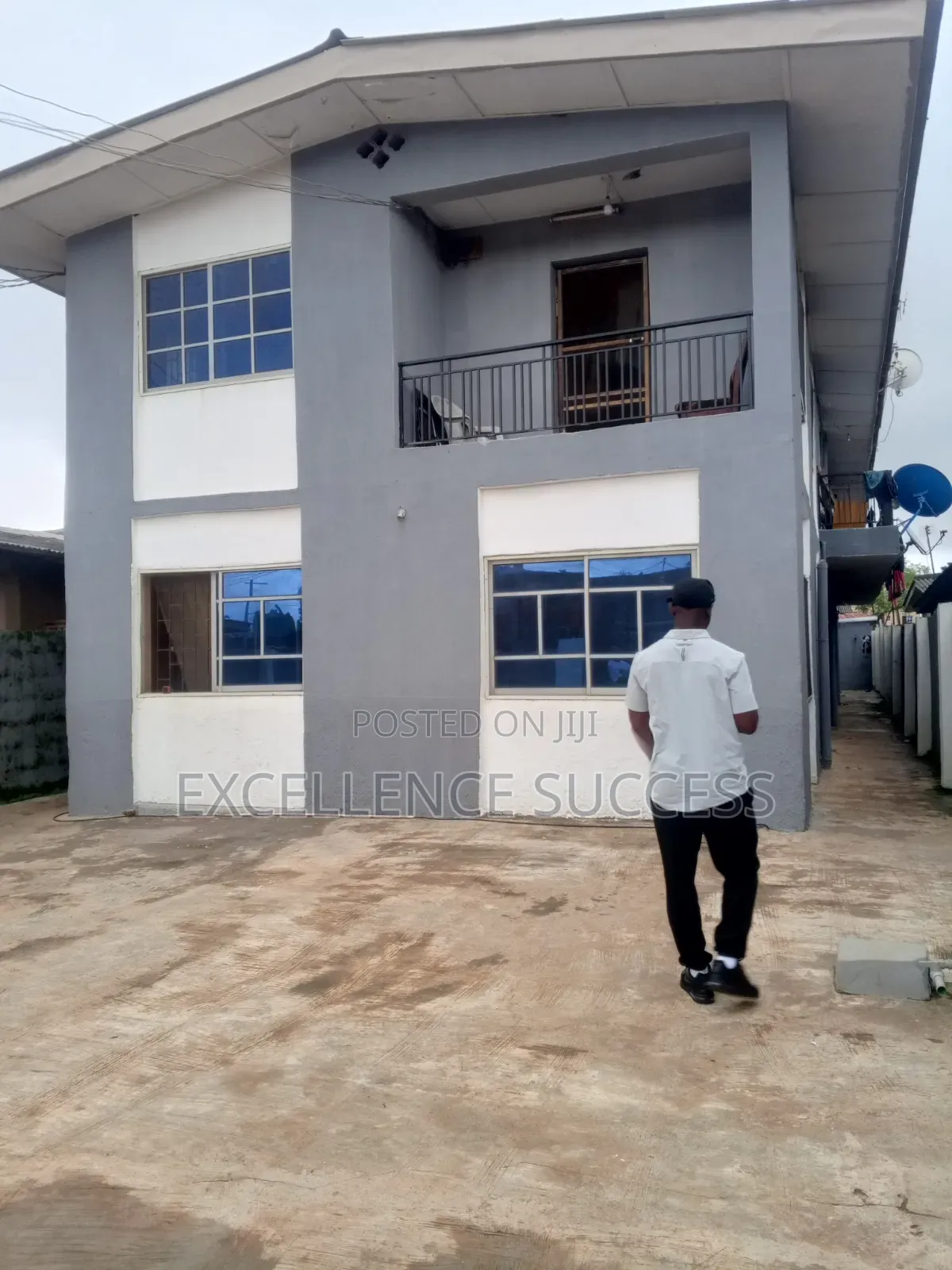 3bdrm Block of Flats in Abaranje Ikotun for sale in Abaranje