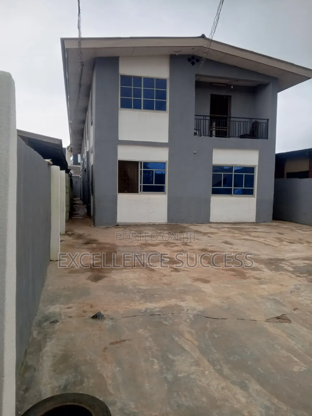 3bdrm Block of Flats in Abaranje Ikotun for sale in Abaranje
