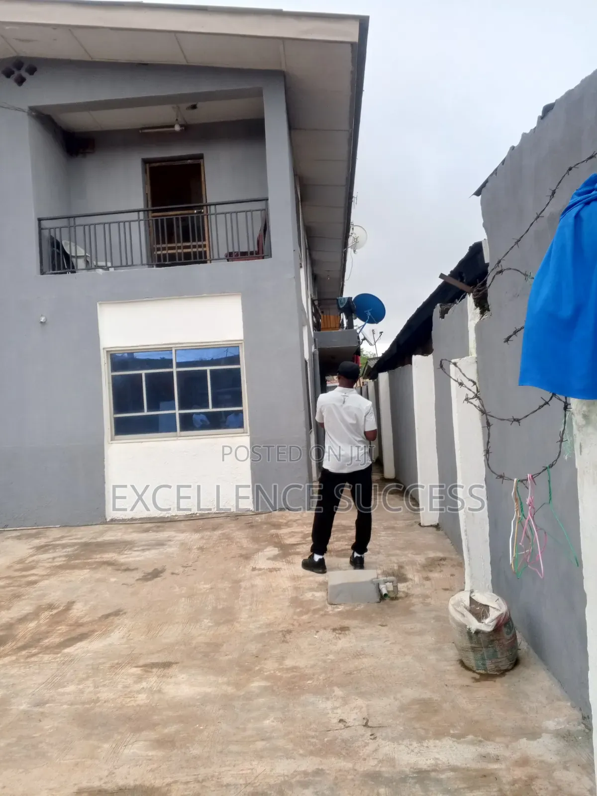 3bdrm Block of Flats in Abaranje Ikotun for sale in Abaranje