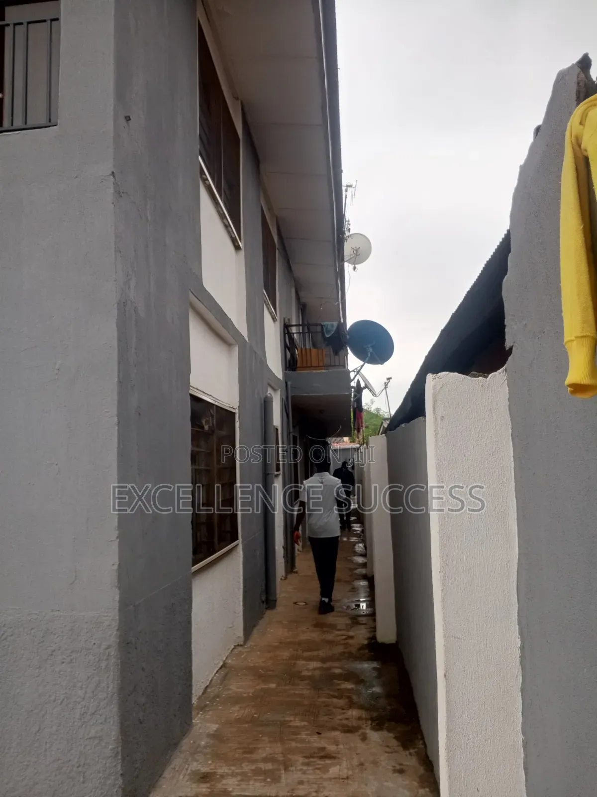 3bdrm Block of Flats in Abaranje Ikotun for sale in Abaranje