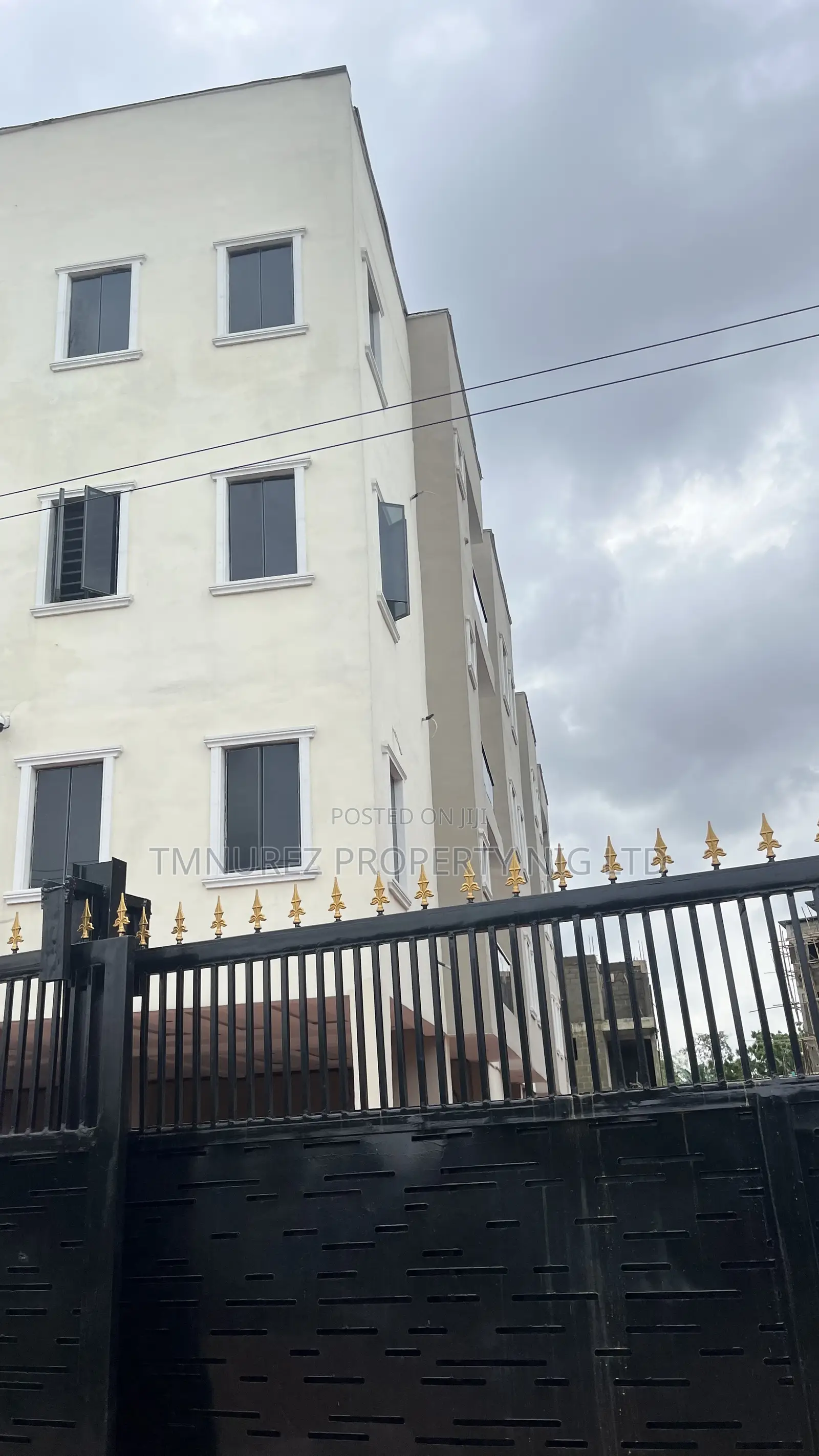 2bdrm Apartment in Yaba Tech for sale in Yaba