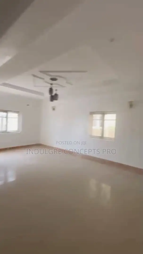 4bdrm Duplex in Pheight Estate, Lugbe District for rent in Lugbe District