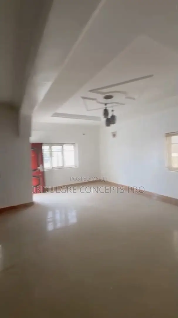 4bdrm Duplex in Pheight Estate, Lugbe District for rent in Lugbe District