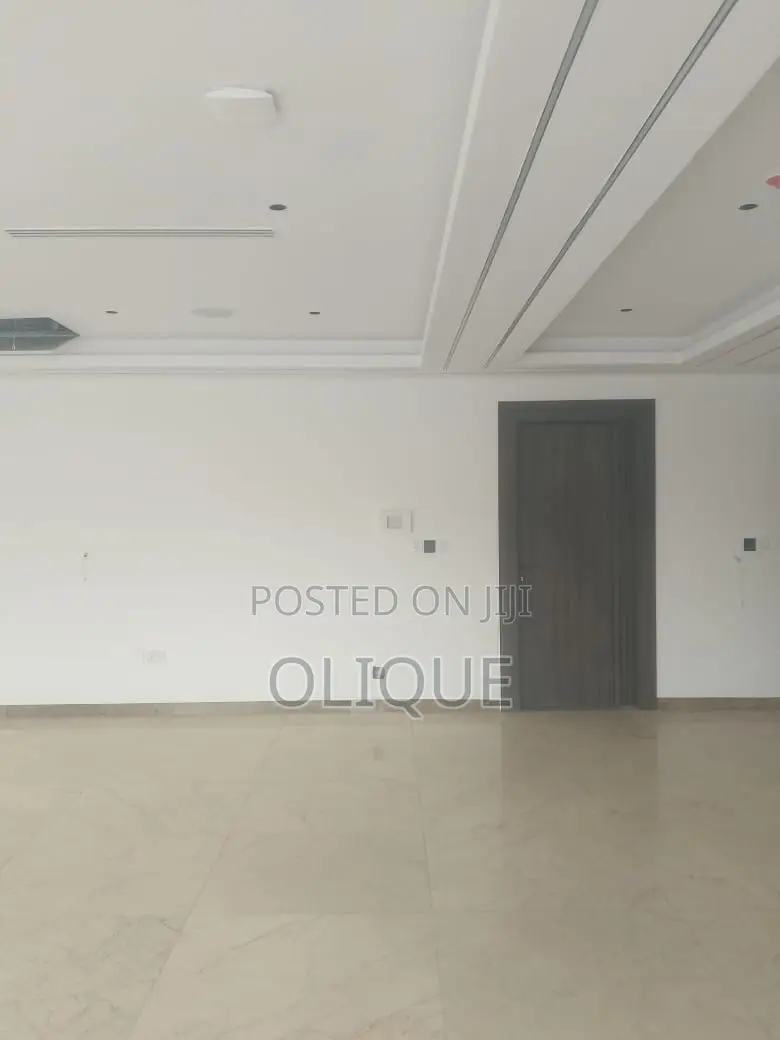 8bdrm Duplex in Maitama for sale in Maitama