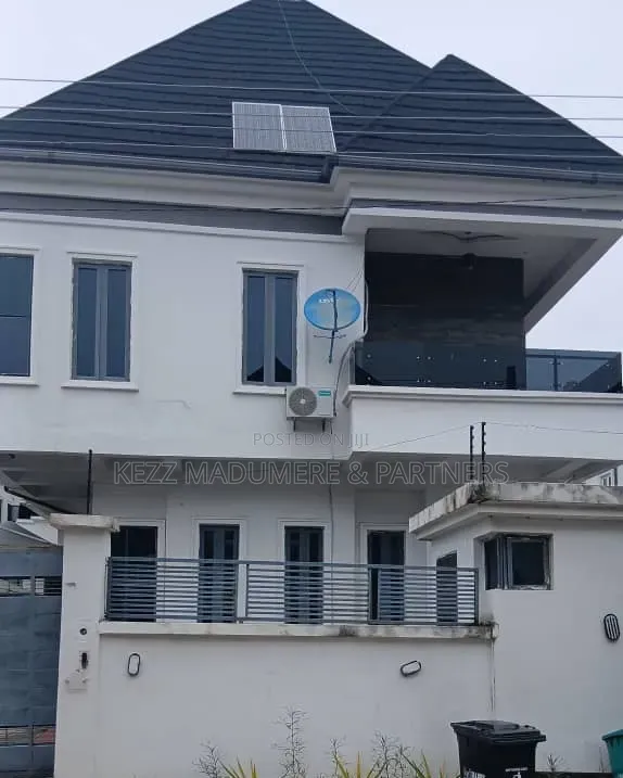 4bdrm Duplex in Tulip Haven Est for sale in Chevron