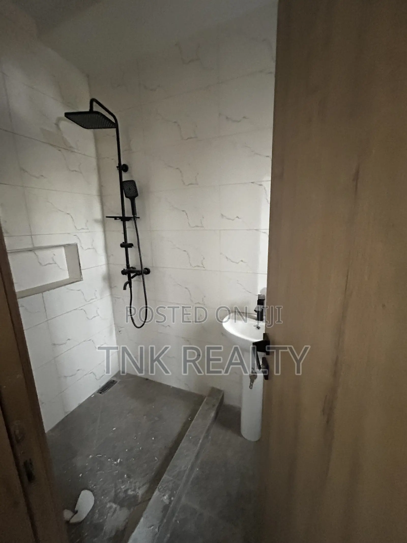 3bdrm Block of Flats in Katampe (Main) for sale in Katampe (Main)