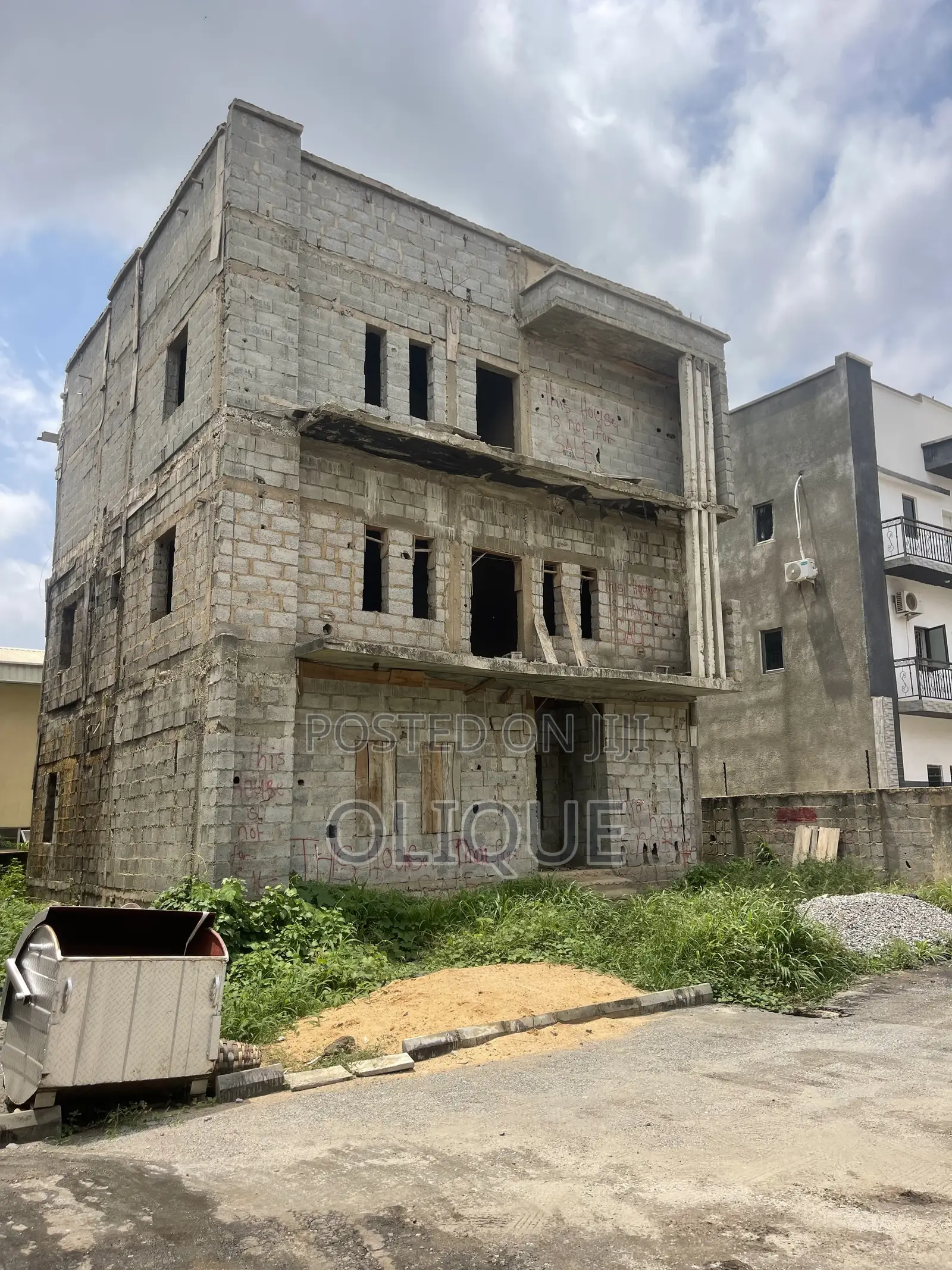 6bdrm Duplex in Dawaki for sale in Dawaki