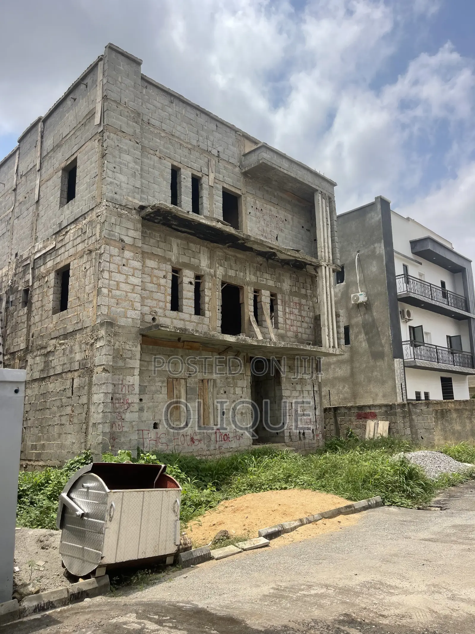6bdrm Duplex in Dawaki for sale in Dawaki