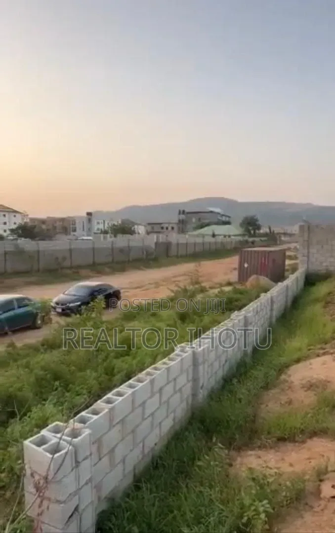 700sqm, Residential, FCDA C of O and Tarred Road in Katampe (Main)