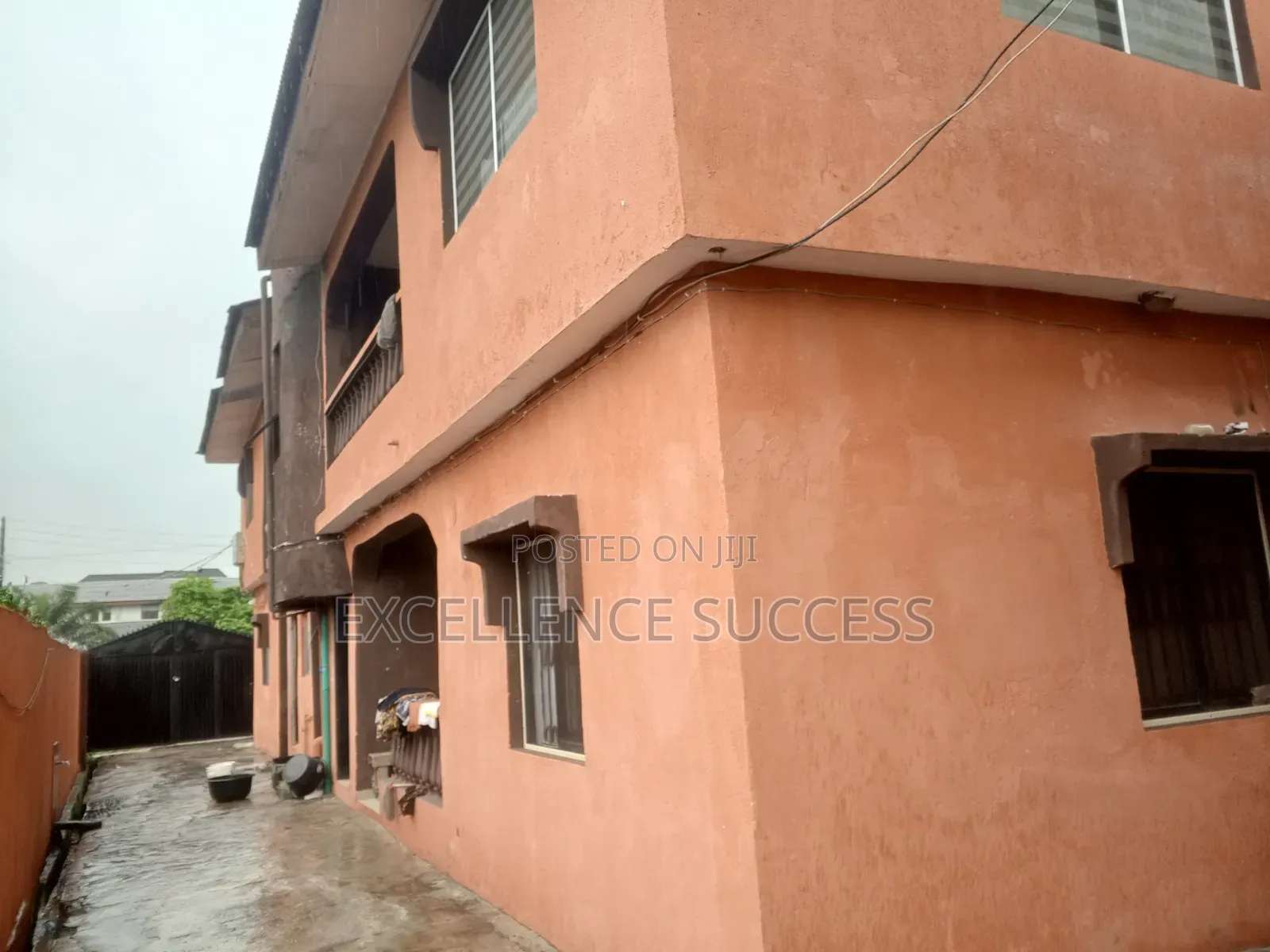 3bdrm Block of Flats in Excellence Success, Abaranje for sale in Abaranje
